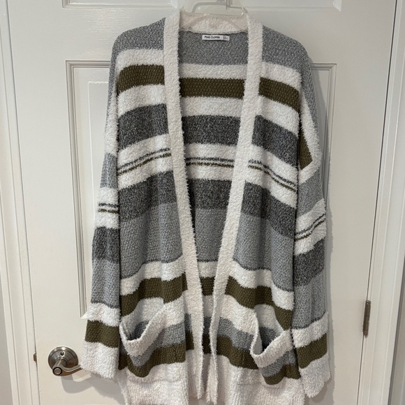 Pink Clover Sweaters - 🎈5 for $15🎈Pink Clover Cozy Striped Open Cardigan - Gray, White & Olive